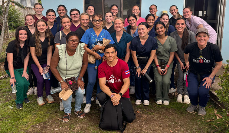 Students in Costa Rica